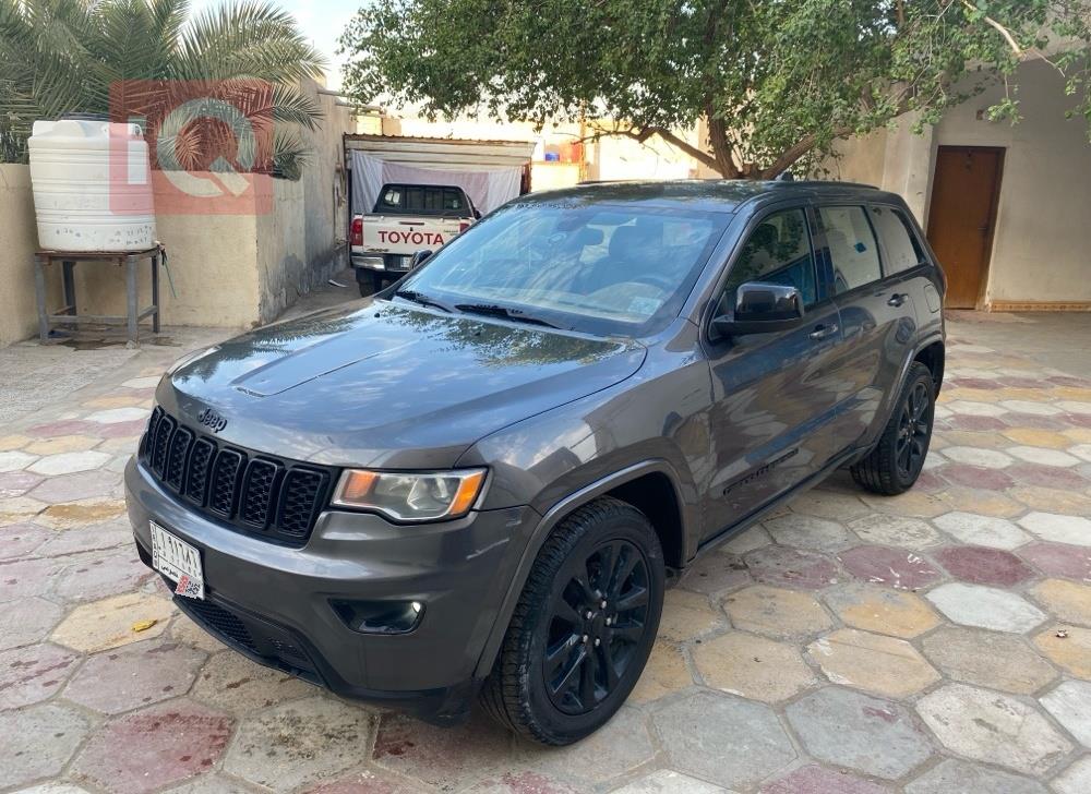 جيب جراند شيروكي